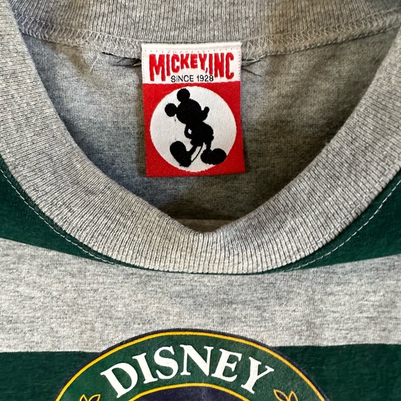 Vintage Walt Disney world shirt size L/XL - Picture 4 of 6